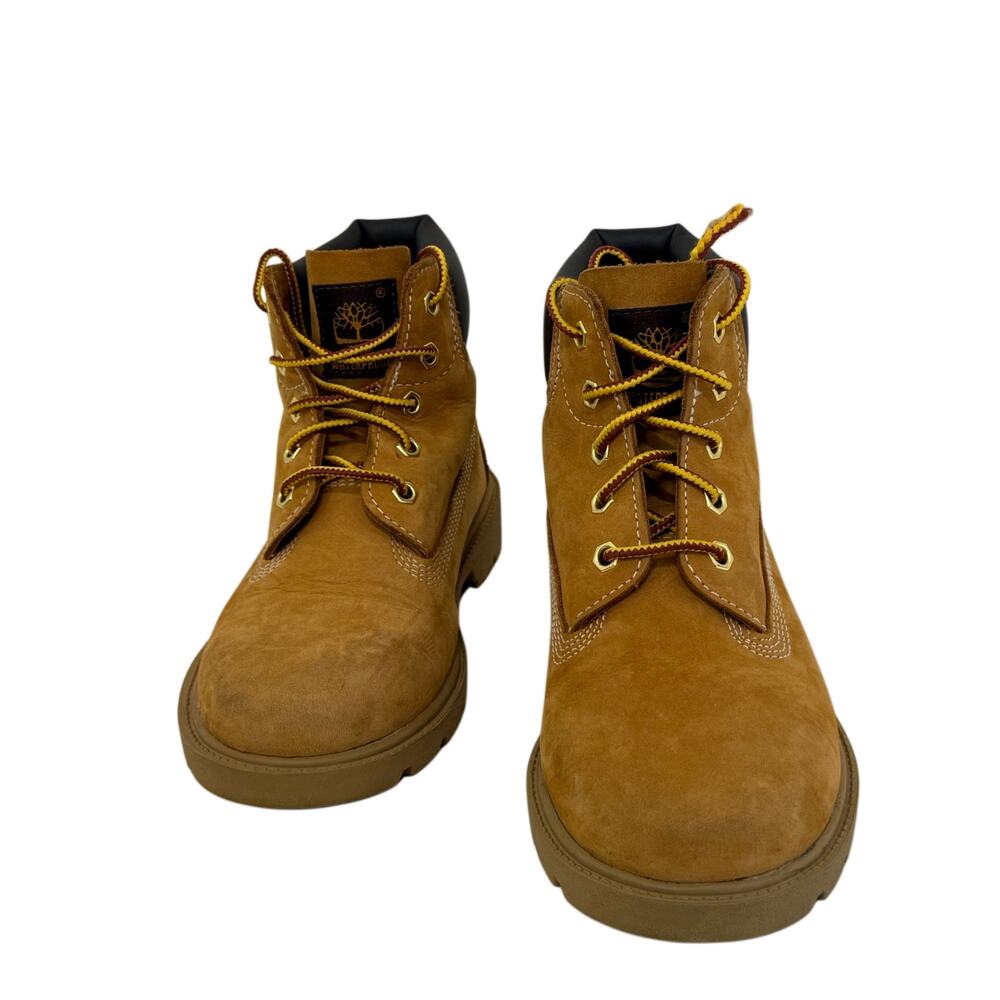 Boy's timberland boots in size 2